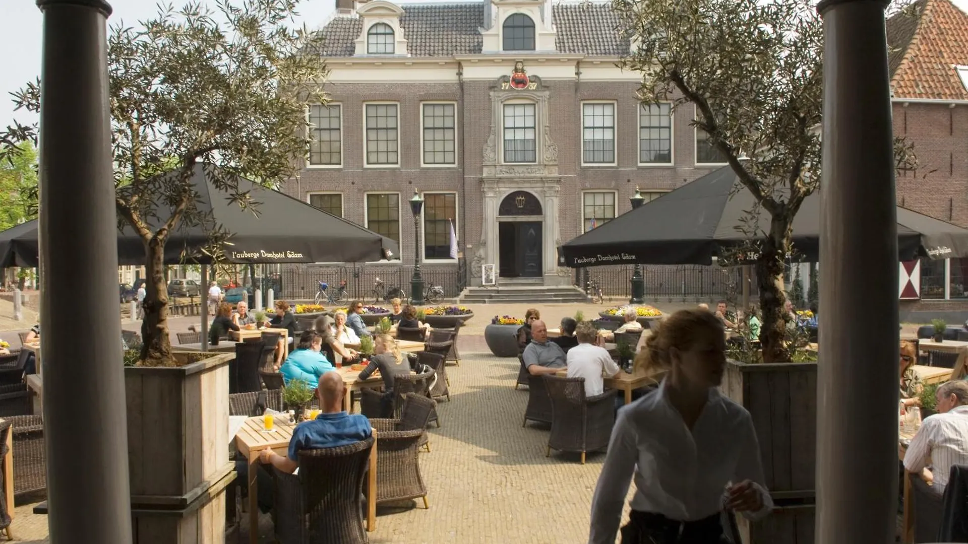 Romantisch Overnachten bij het Volendams Museum: 4 Hotels Vergeleken