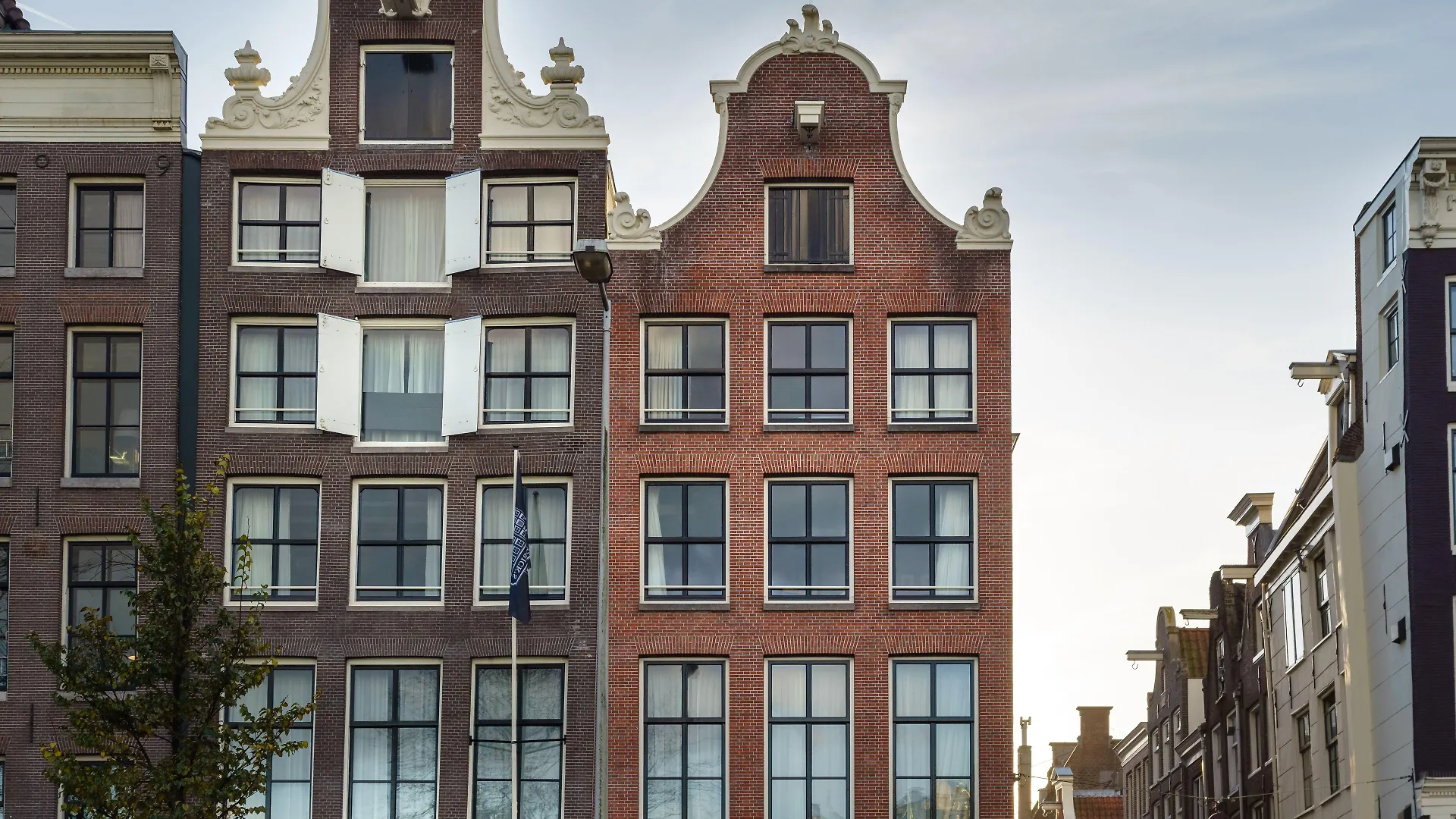 5 Romantische Hotels in De Wallen die het Verschil Maken