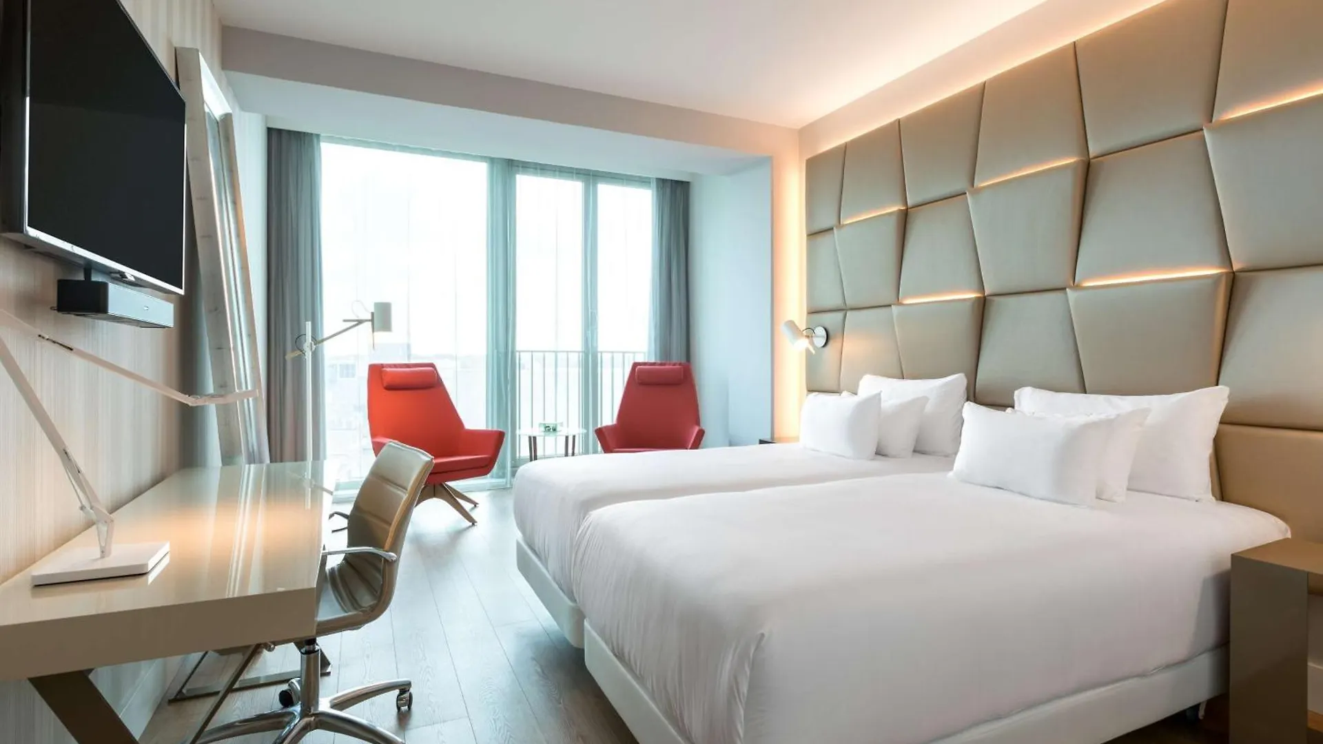 9 Airport Hotels bij Van Abbemuseum Eindhoven Vergeleken