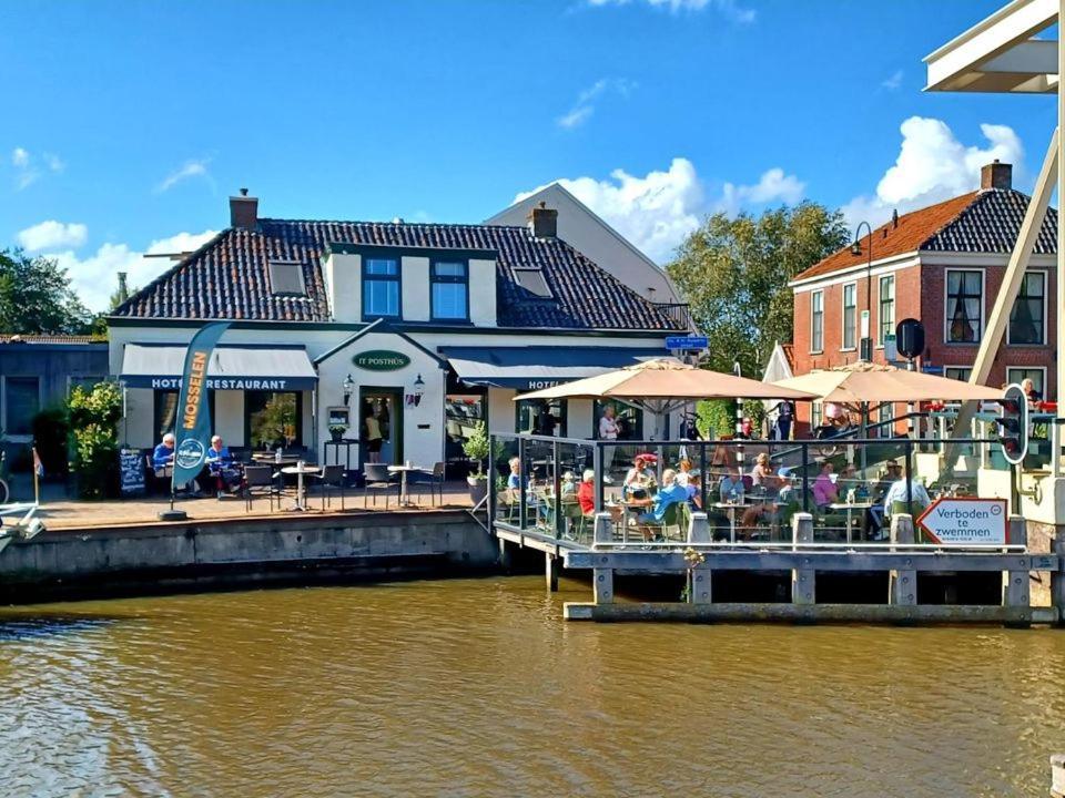 Waar Verblijven bij Dekema State: 4 Centrale Hotels